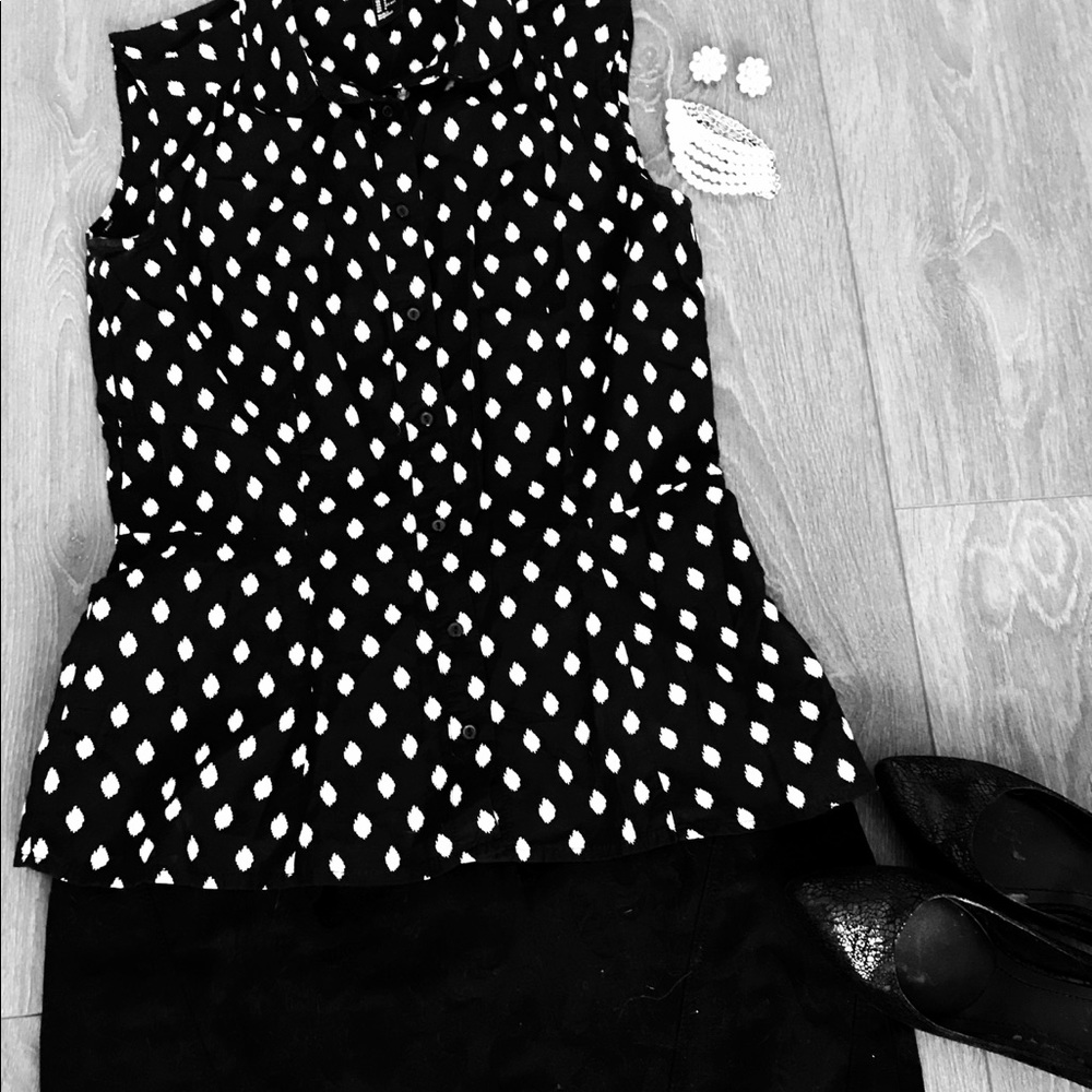 H&M peplum sleeveless blouse